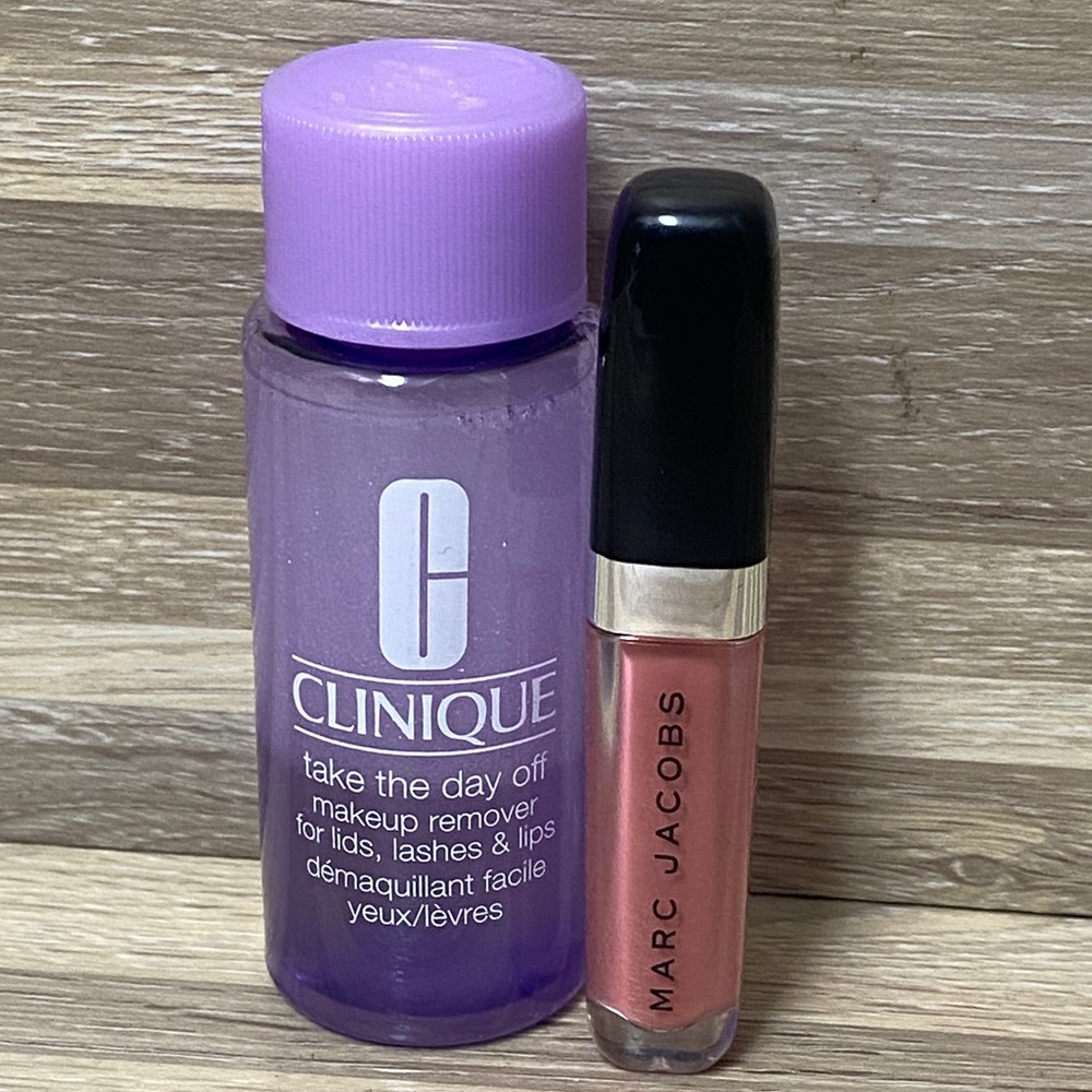 Clinique Makeup Remover and Marc Jacobs Lip Gloss 382 sugar high - Picture 5 of 5